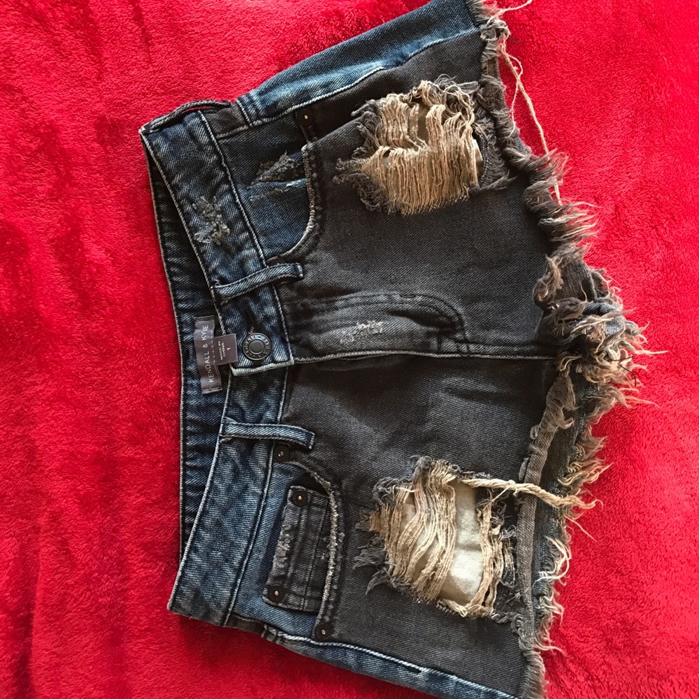 Kendal and Kylie shorts size 1