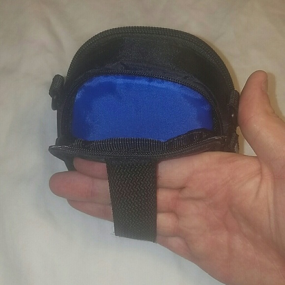 !!CASE LOGIC DIGITAL CAMERA CASE!! - Picture 4 of 4