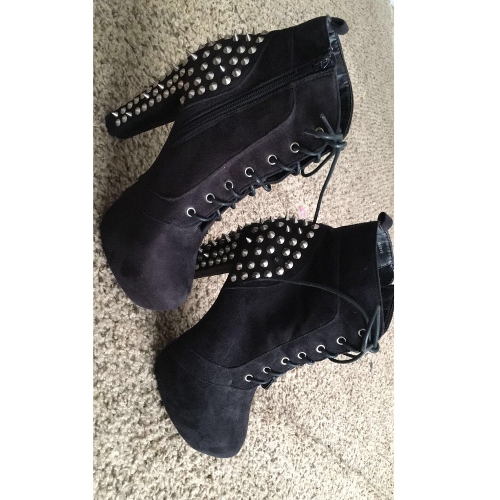 Spiked chunky platform heels