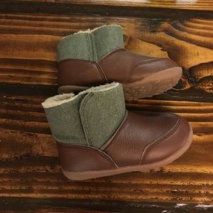 Carter's toddler shoes