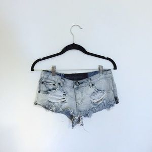 One teaspoon Bonitas