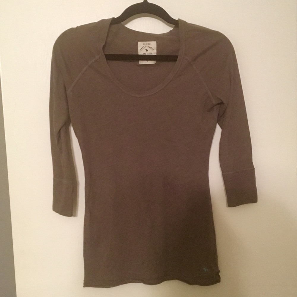 Abercrombie & Fitch Tee