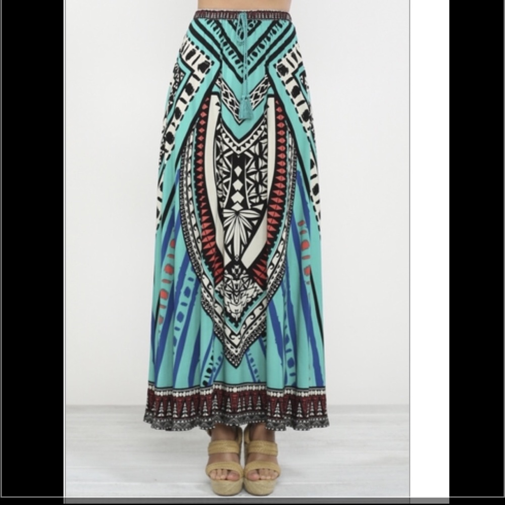 Maxi skirt