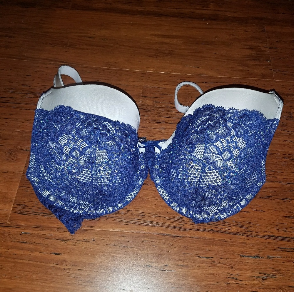 32dd victoria's secret bra