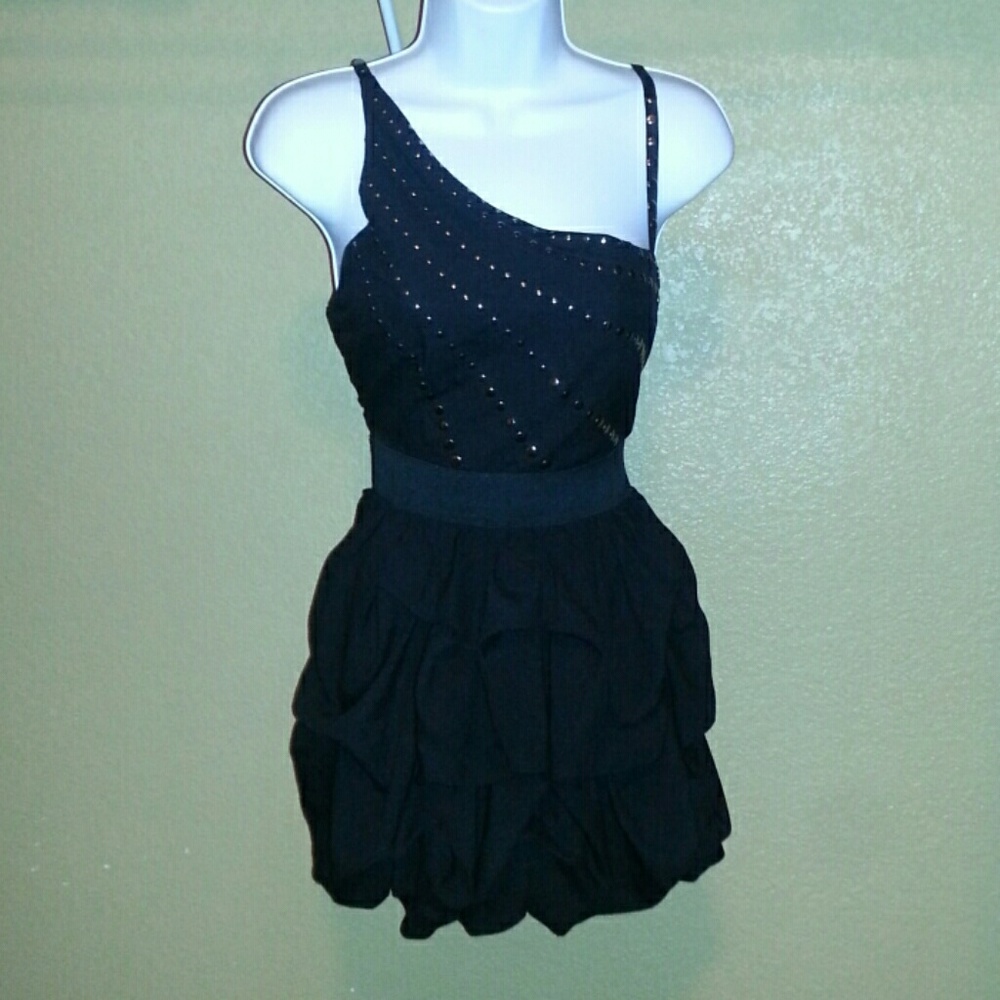 🚫SOLD🚫 Symmetrical mini dress