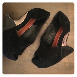 LEIFSDOTTIR heels
