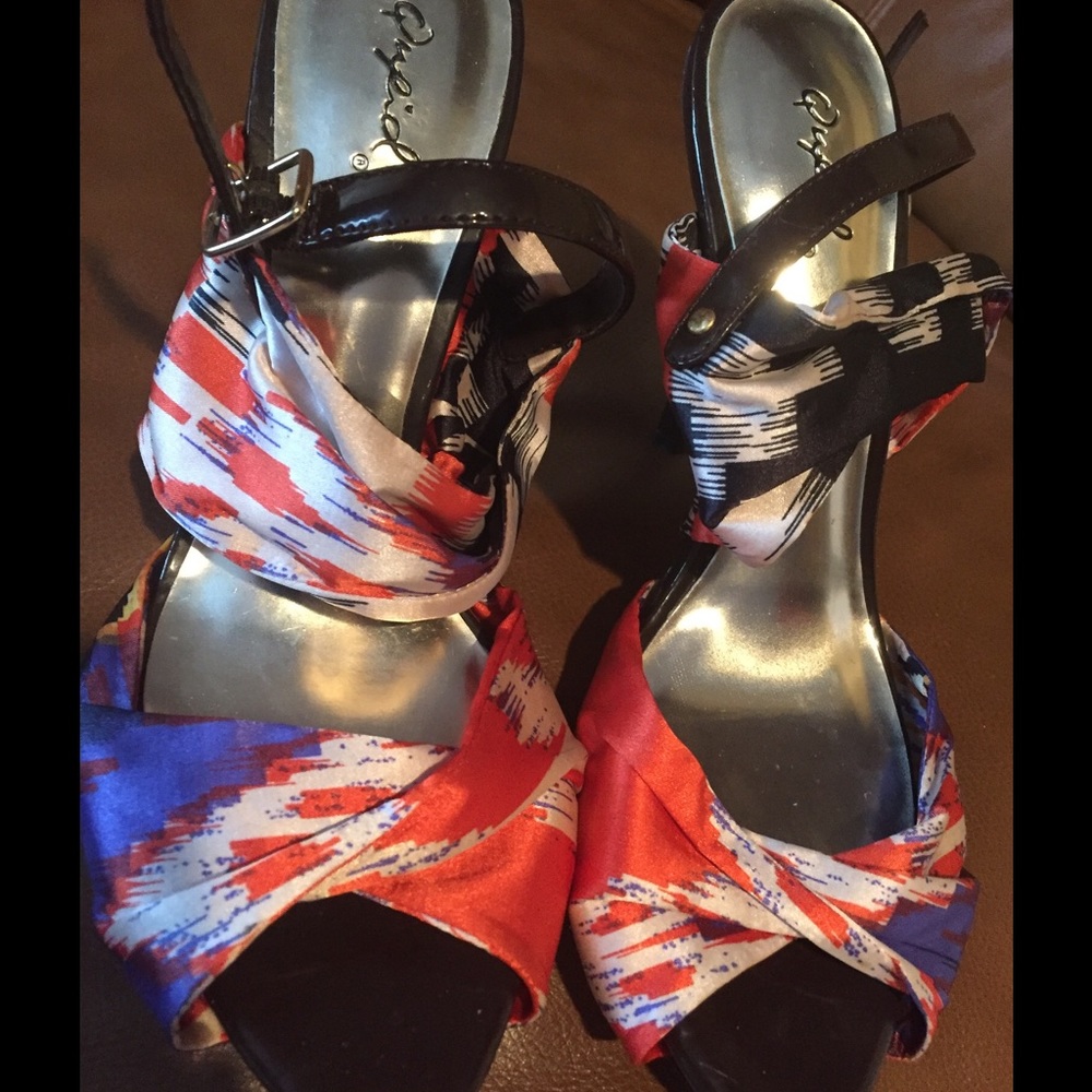 NWOT Peep toe shoe