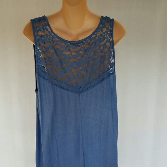 Plus size top - Picture 3 of 4