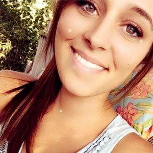 Meet your Posher, Lea