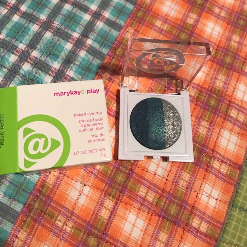 Mary Kay Baked Eye Trio