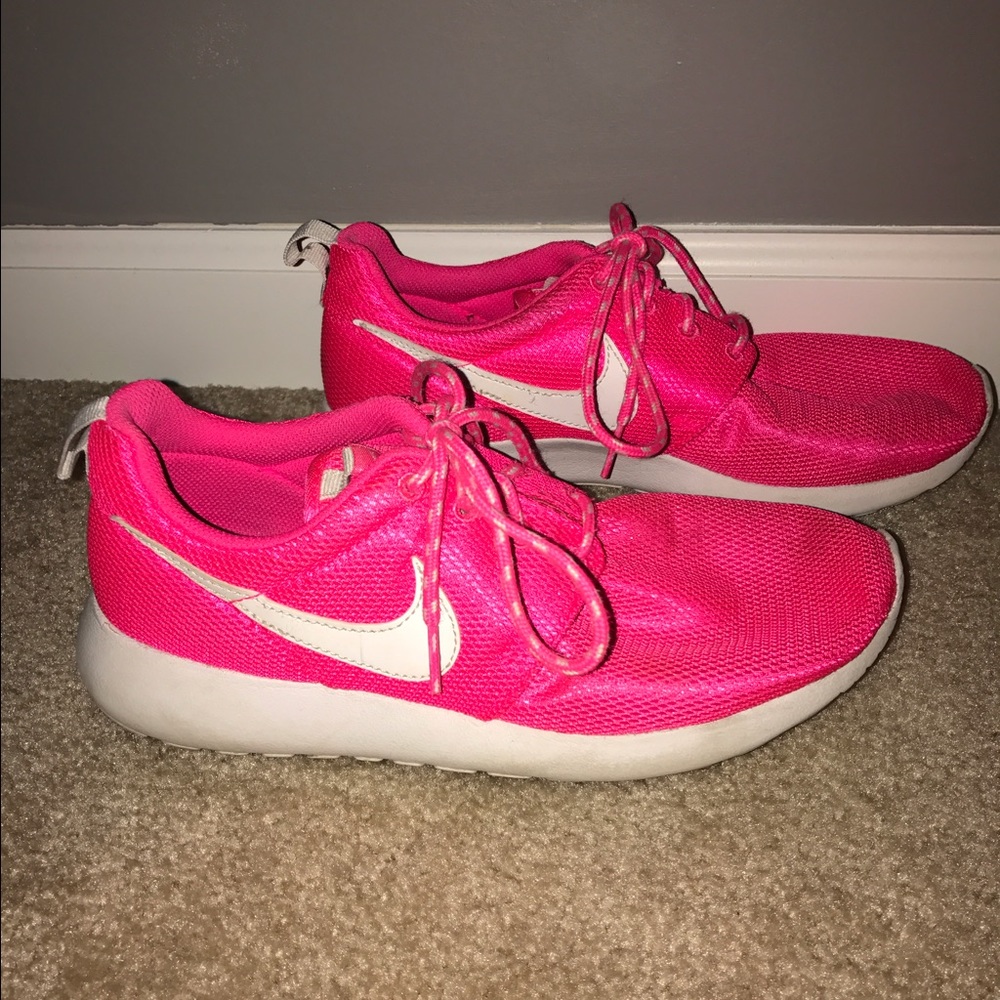 Pink Nike Roshes