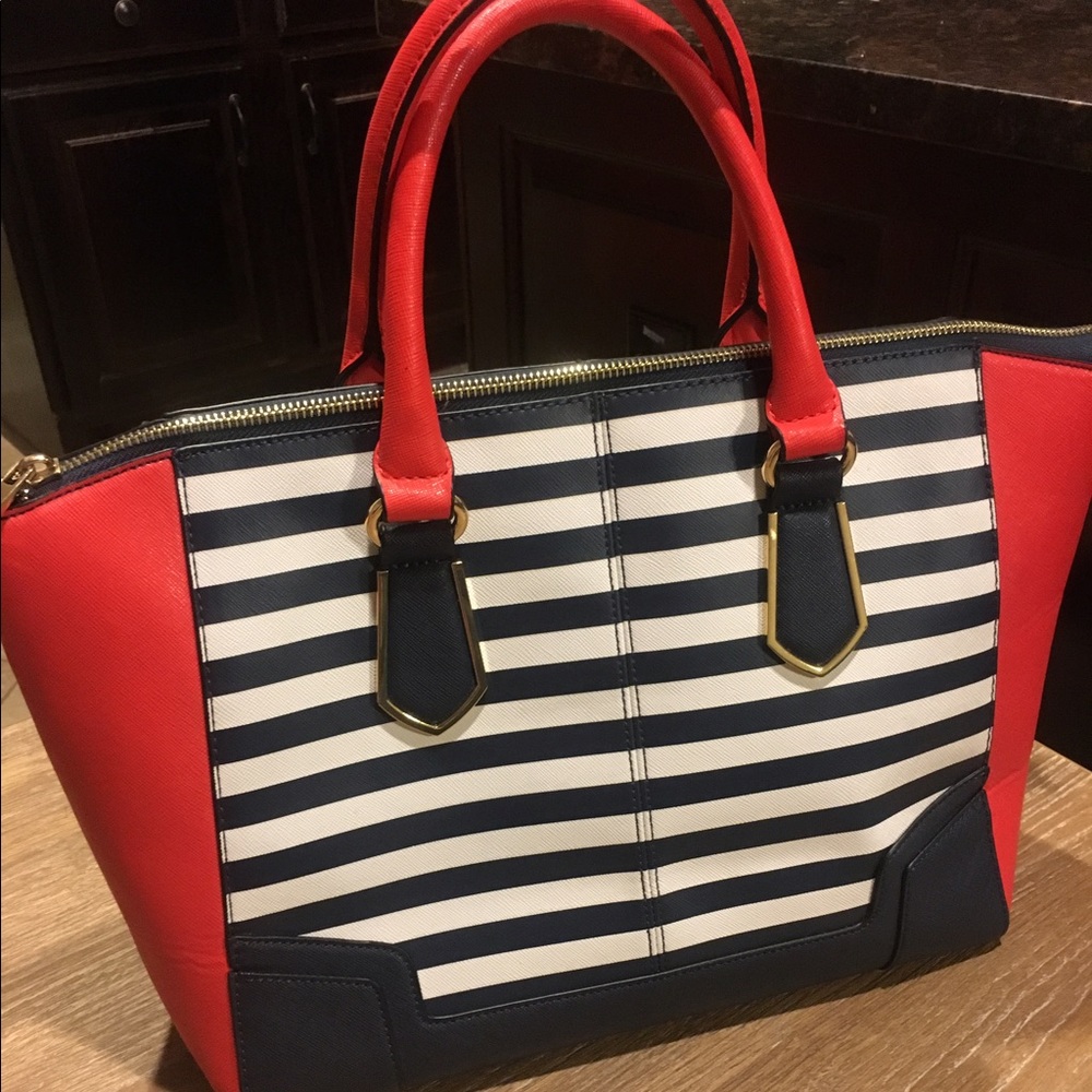 Aldo Purse