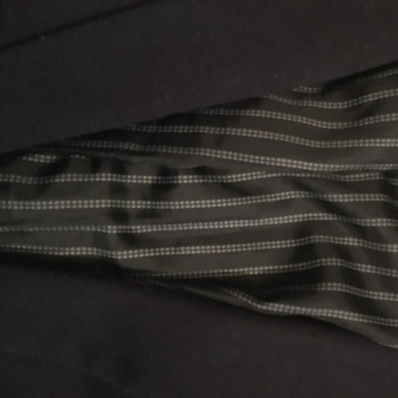 H&M Navy Blue Blazer - Picture 3 of 3