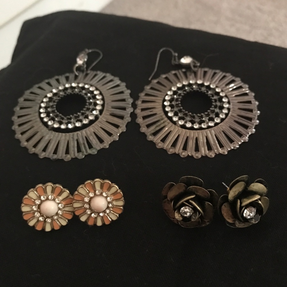 Betsy Johnson forever 21 earrings set of 3 floral