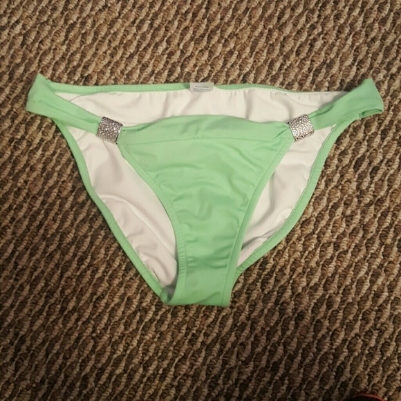 SOLD ON OTHER VENUE top bikini - Picture 3 of 3