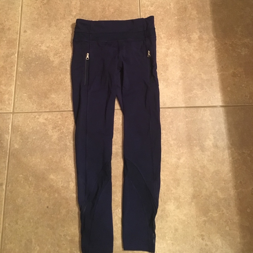 Lululemon inspire tight size 4