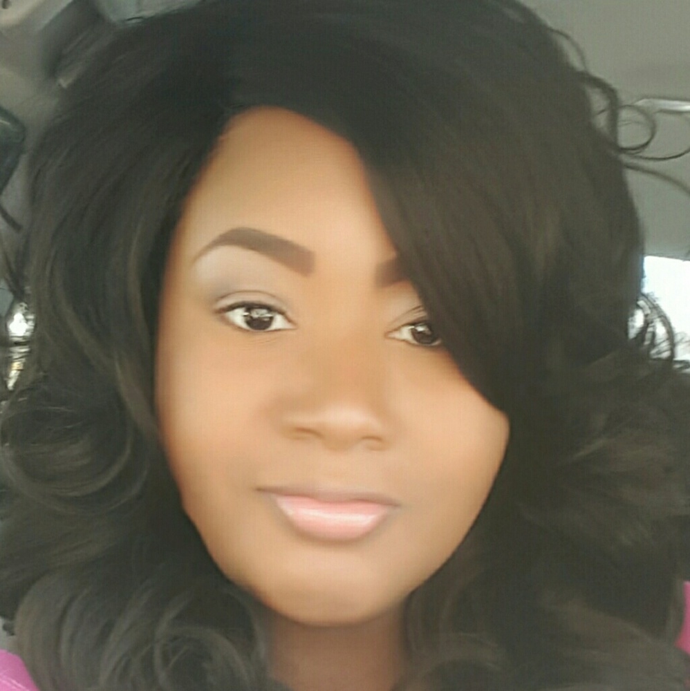 Meet your Posher, Valerie