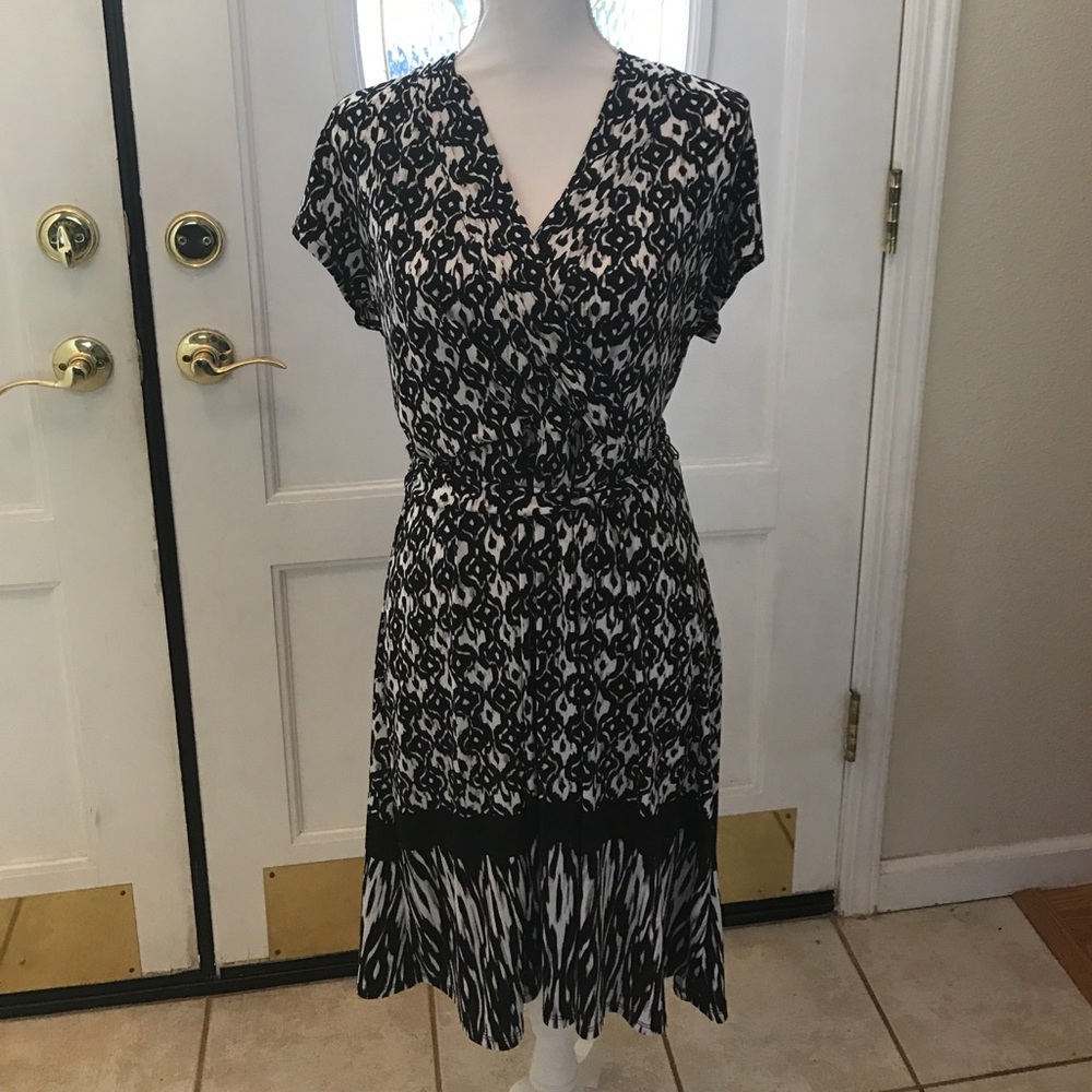 Liz Claiborne Black and White print dress, size L