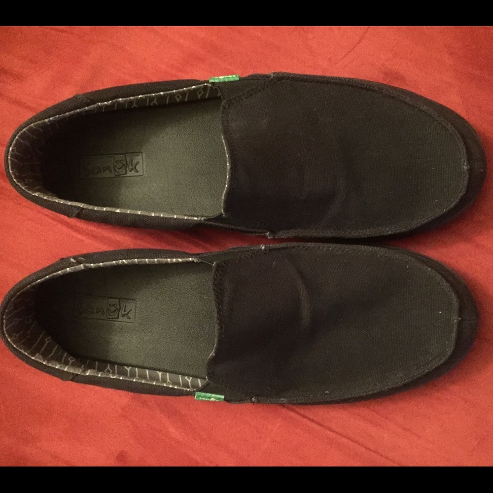 SIZE 11 Mens Sanüks! Brand new!