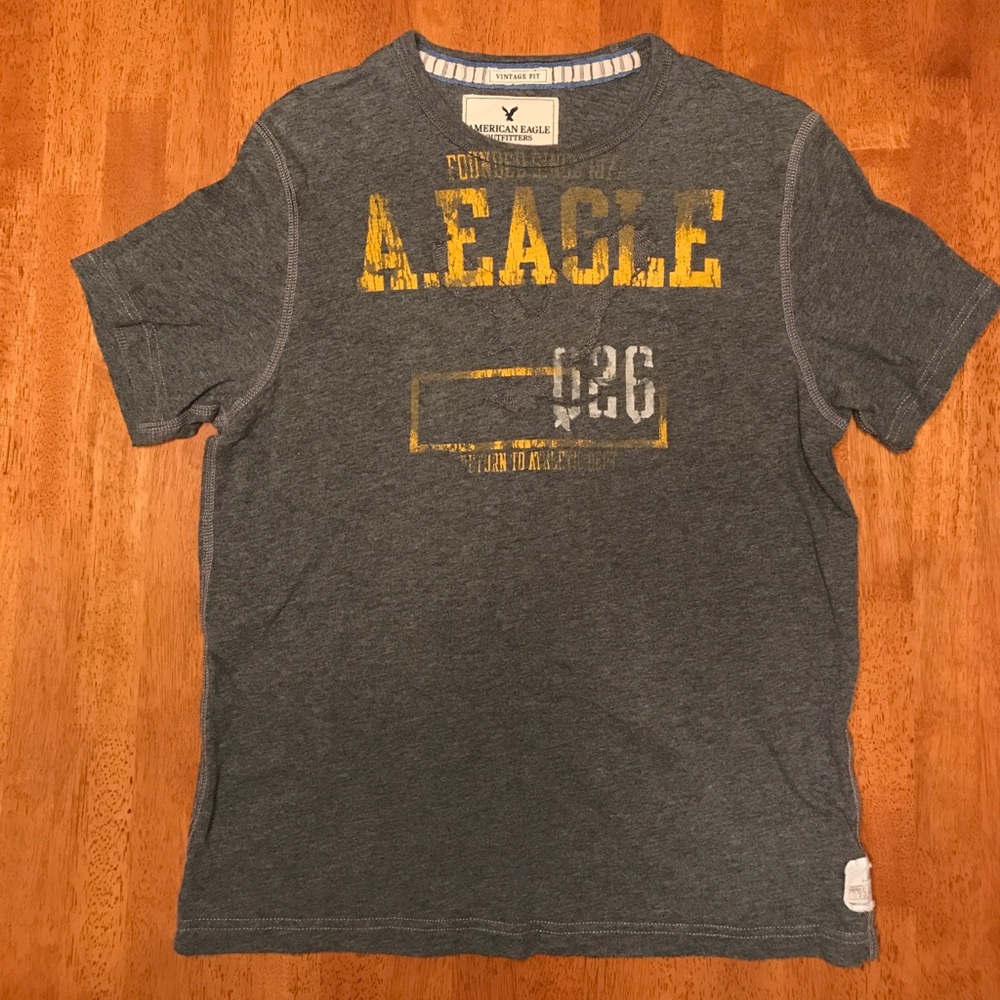 Charcoal Grey American Eagle T-shirt