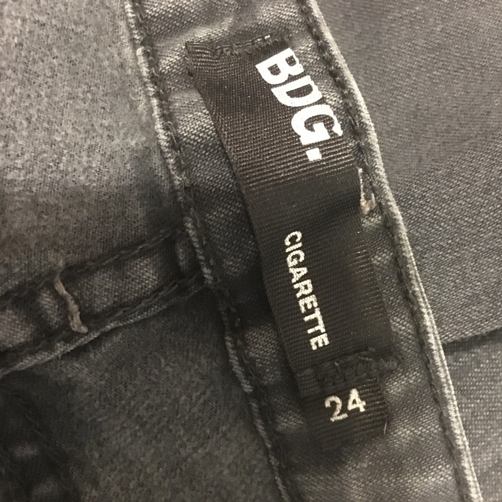 Jeans - Picture 3 of 4