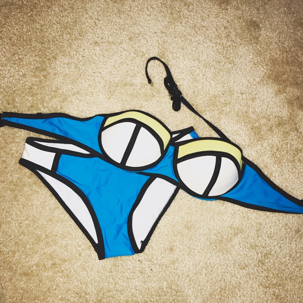 Triangl(fake) Bikini