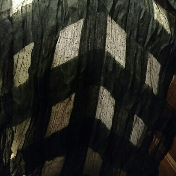 Scarf black on blavk plaid  24x80 inched - Picture 2 of 2