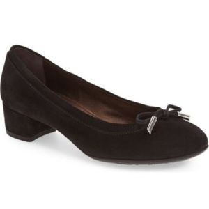 AGL 'Kristin' Block Heel Pump Size 9US / 39EU