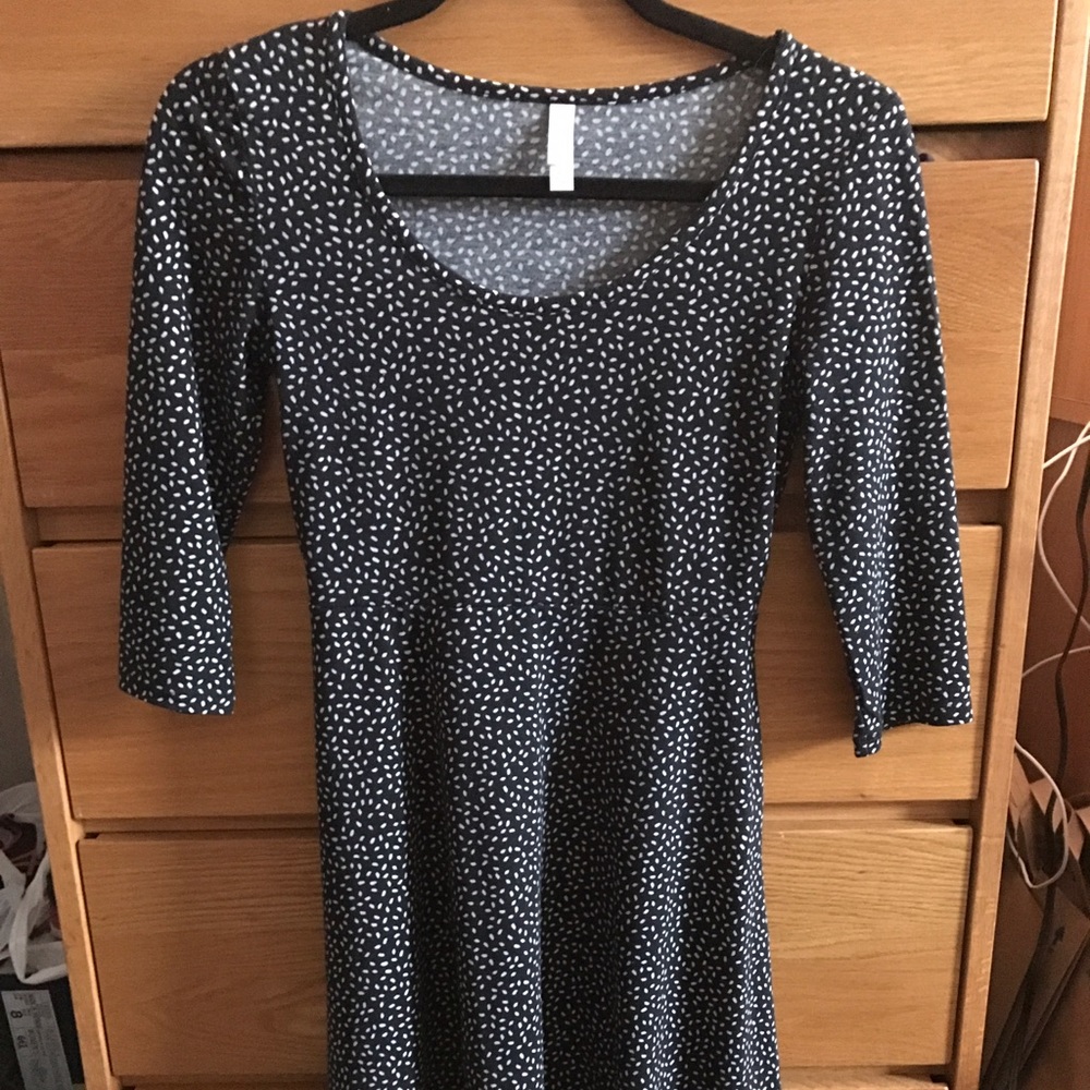 Dress - Picture 4 of 4