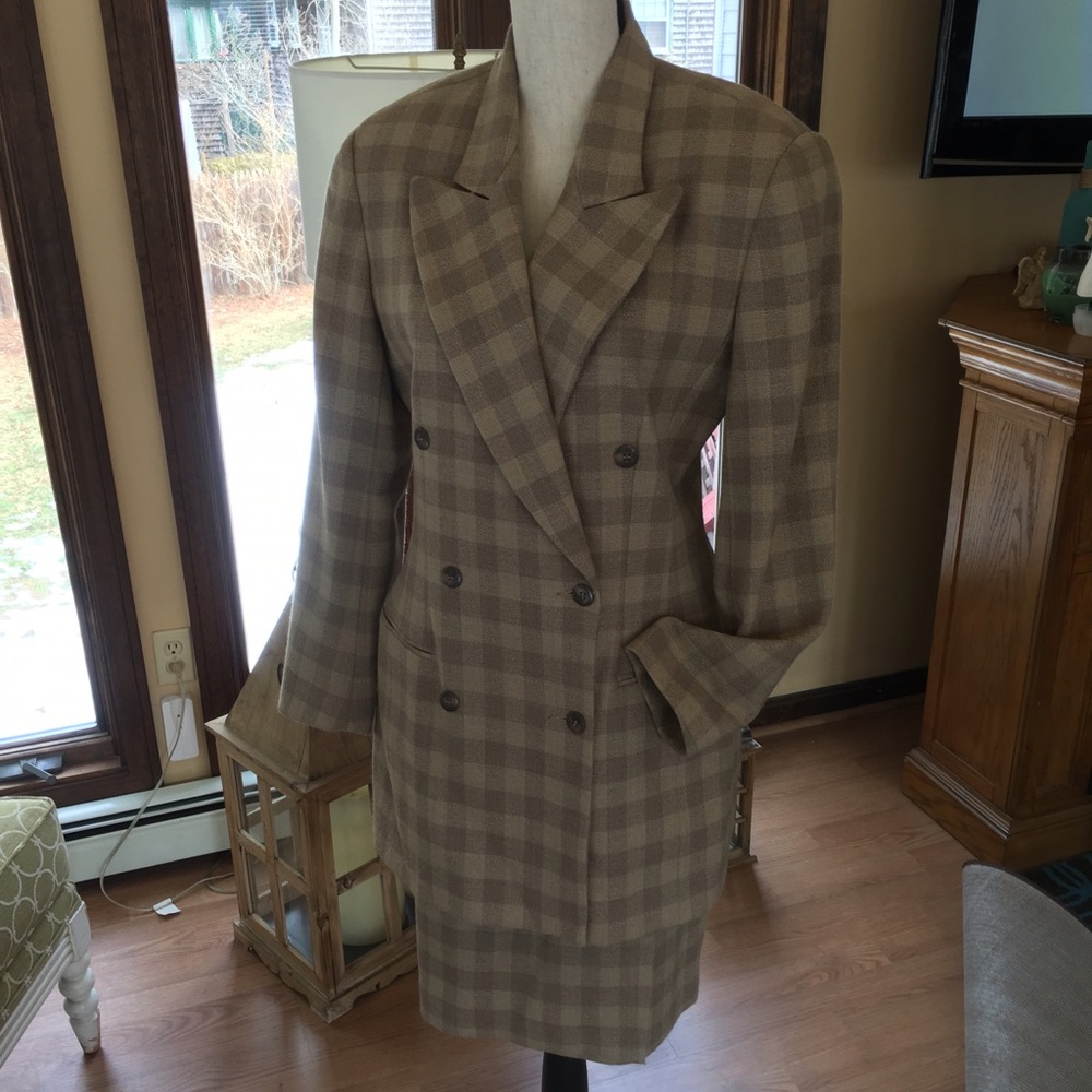 SOLD!!!   Finity taupe double breasted plaid suit