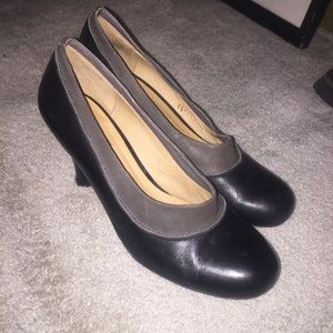Mix Mooz Black and Grey Pumps