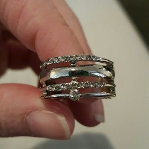 Papparazzi stretch ring