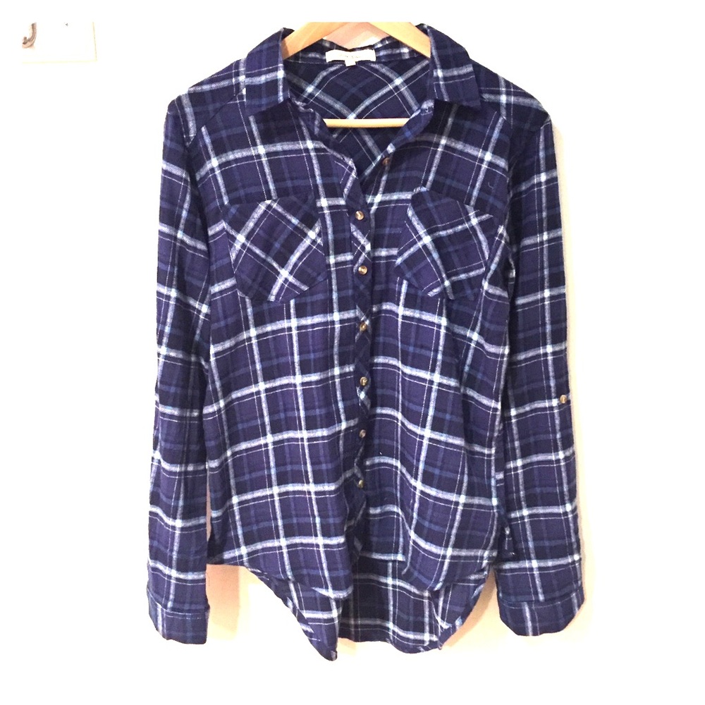 Loose fitted blue plaid shirt