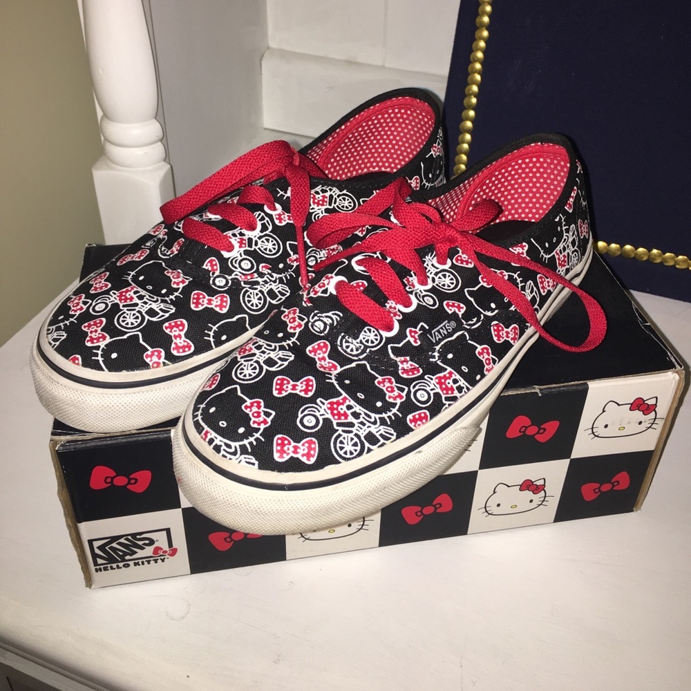 Hello Kitty Vans