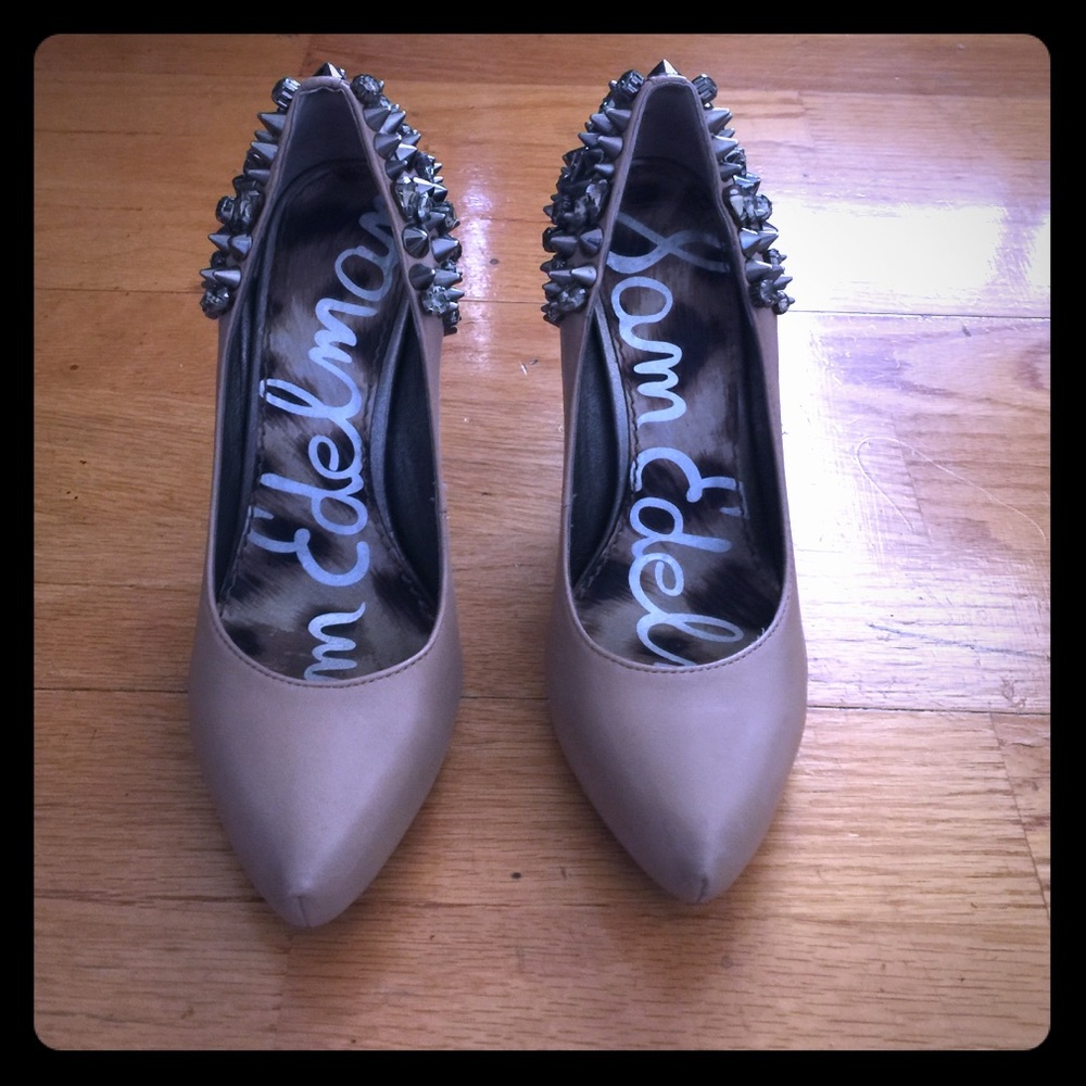 Sam Edelman roza nude studded pumps platform