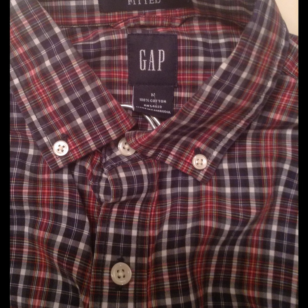 Button-down size medium