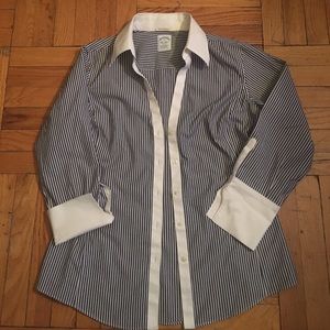 Low Cut Striped Button Down