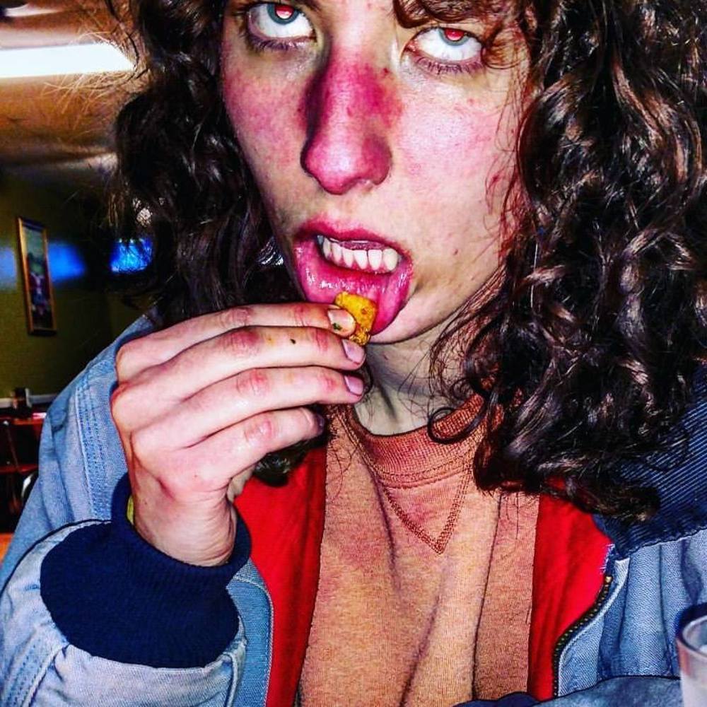 Meet your Posher, Emilia