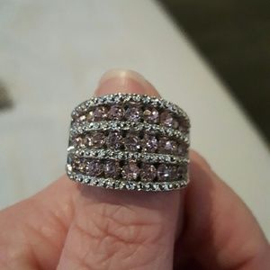 Papparazzi stretch ring