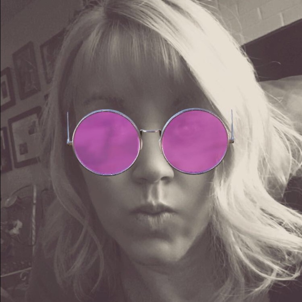 Meet your Posher, Kim