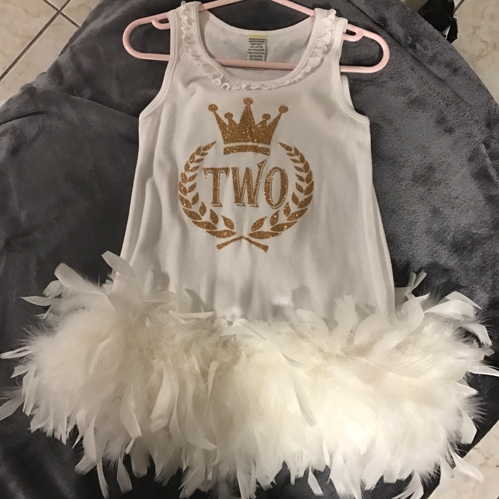 SOLD❗️❗️❗️ Birthday Dress with beautiful feathers.