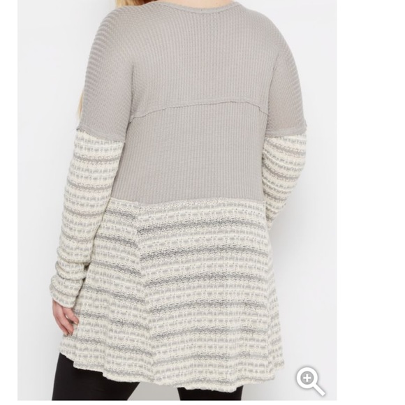 Plus Size Gray Striped High-Low Thermal Tunic - Picture 3 of 3