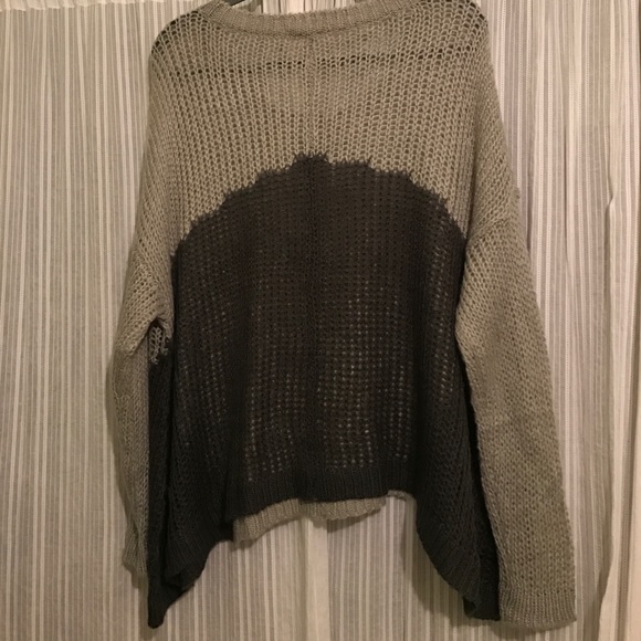 Two Toned Sweater - Picture 3 of 3