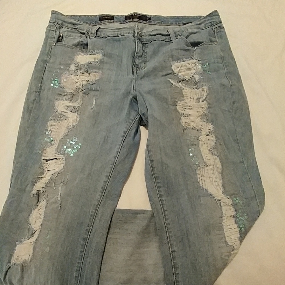 Torrid Ripped and Embellished Jeans Size 20