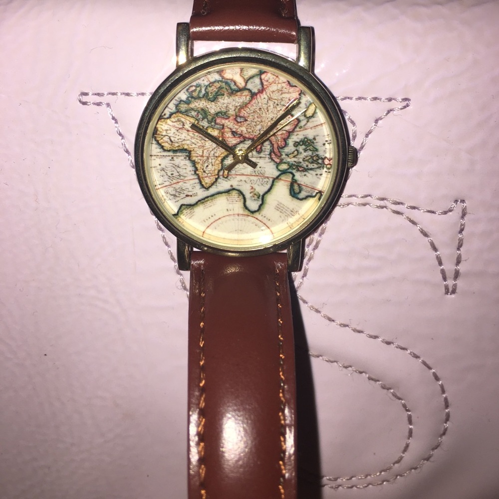 World map watch
