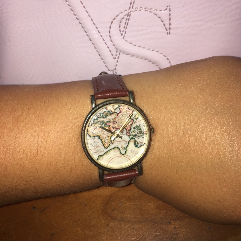 World map watch - Picture 3 of 4