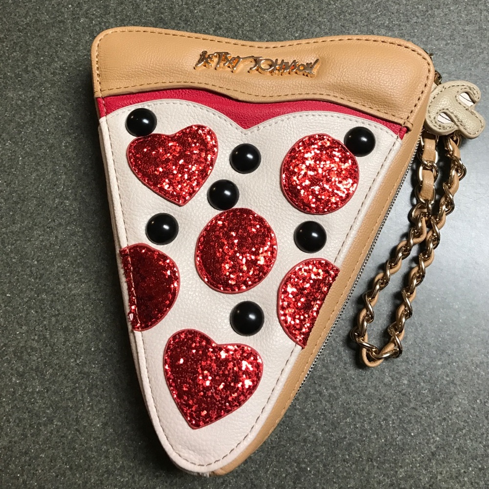 Betsey Johnson pizza wristlet