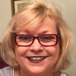 Meet your Posher, Lynette