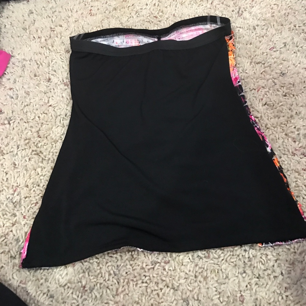 Top - Picture 2 of 2