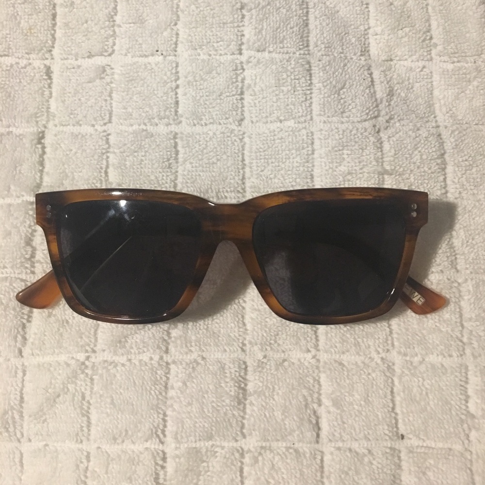 Krewe Du Optic "Calliope" Sunglasses